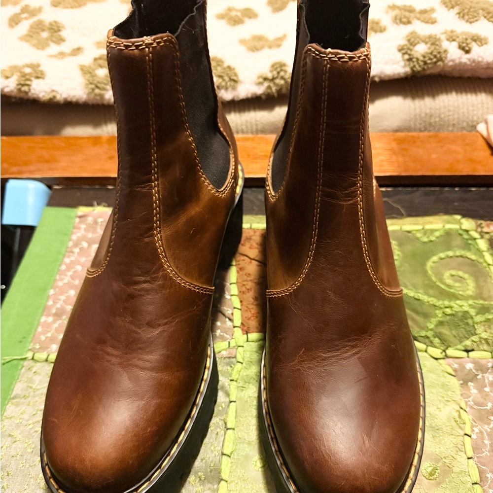 Dr. Martens ROMETTY WOMEN'S BUTTERSCOTCH LEATHER CHELSEA BOOTS Size 10